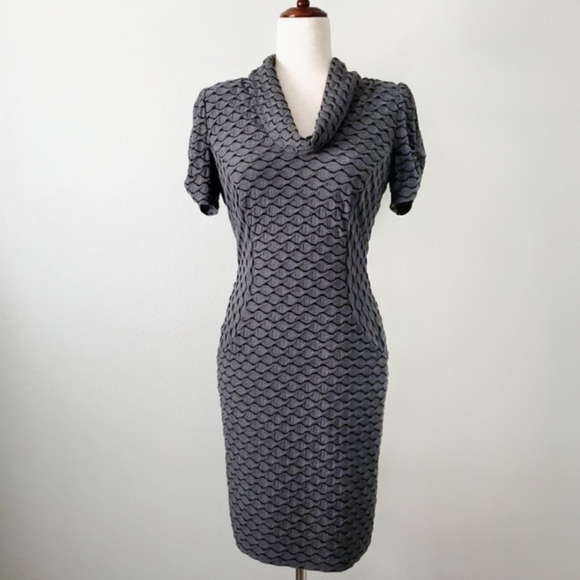 Evan-Picone Sexy Fitted Gray Shift Dress With Short Ruched Sleeve, Size 8 Petite - Picture 1 of 16